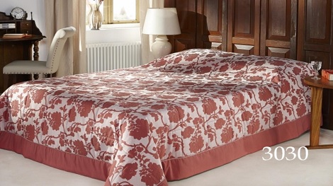 Sprei Cevelit 3030, op maat gemaakt met rand rood, bloem, litsjumaux